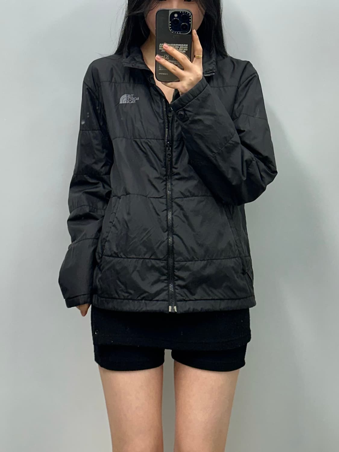 노스페이스 블랙 경량 패딩 상품이미지1