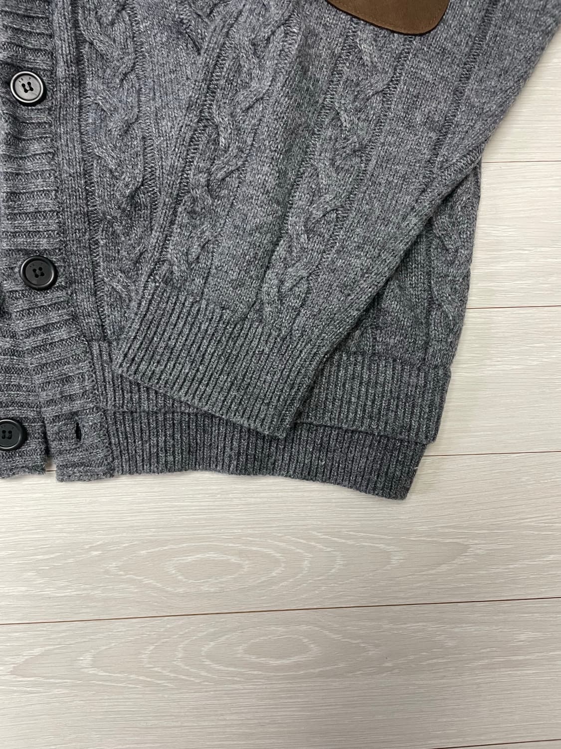 IEY(이에이) ELBOW PATCH DOUBLE-LIP CARDIGAN 상품이미지4
