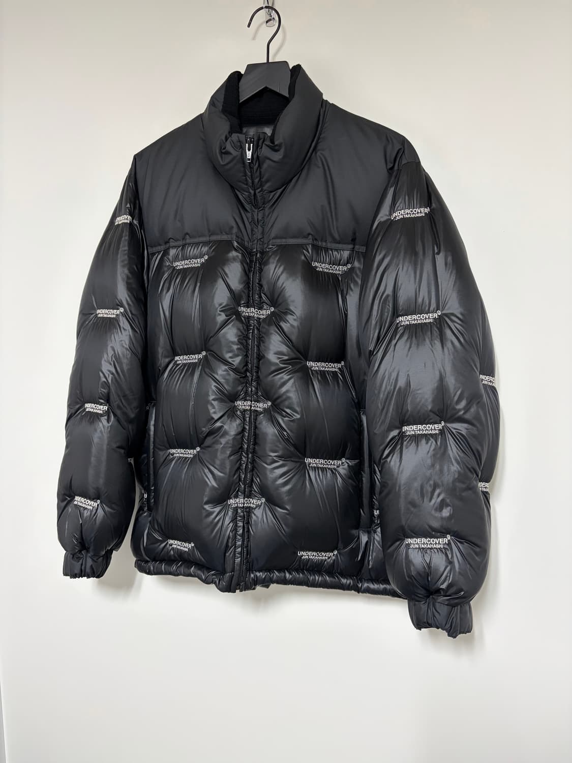 언더커버 로고 자수 다운패딩 사이즈 3 상품이미지3