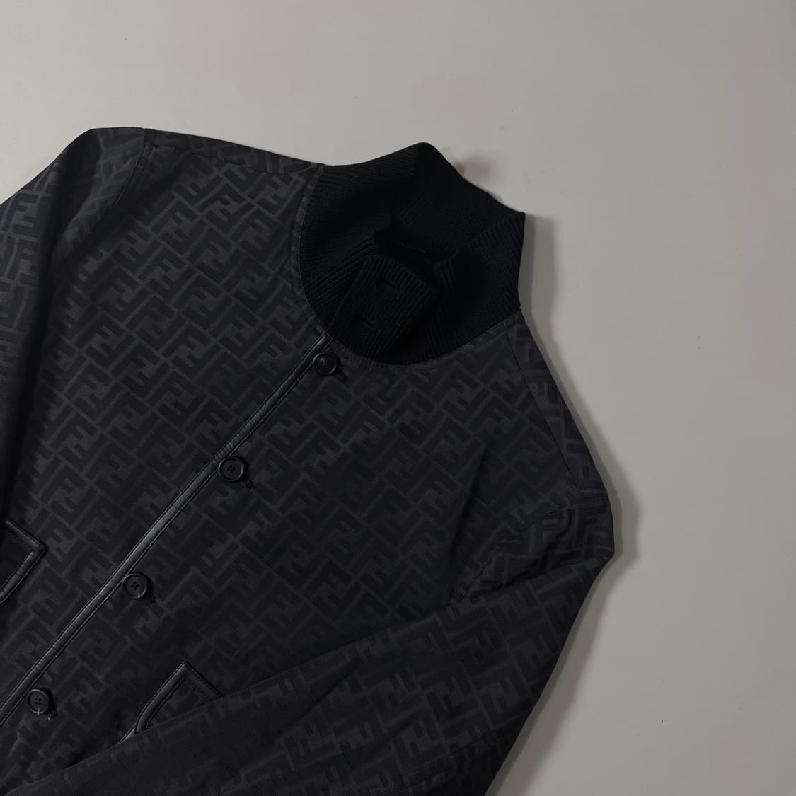 [52/당일출고]펜디 FF로고 봄버 자켓 상품이미지1