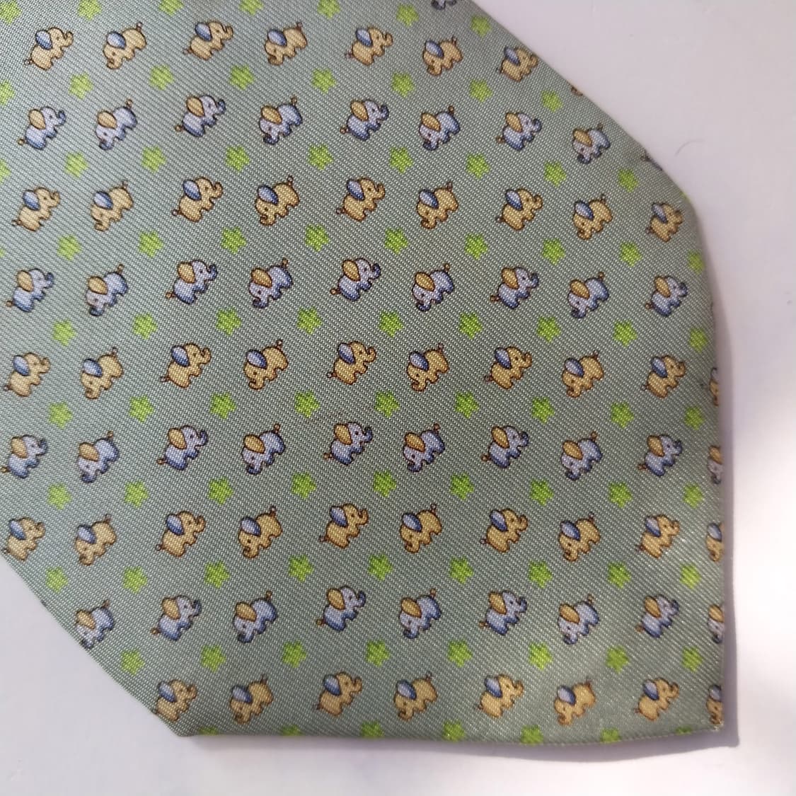 살바토레 페라가모 넥타이 민트 코끼리 패턴 9.5cm A등급 K2137
 상품이미지4