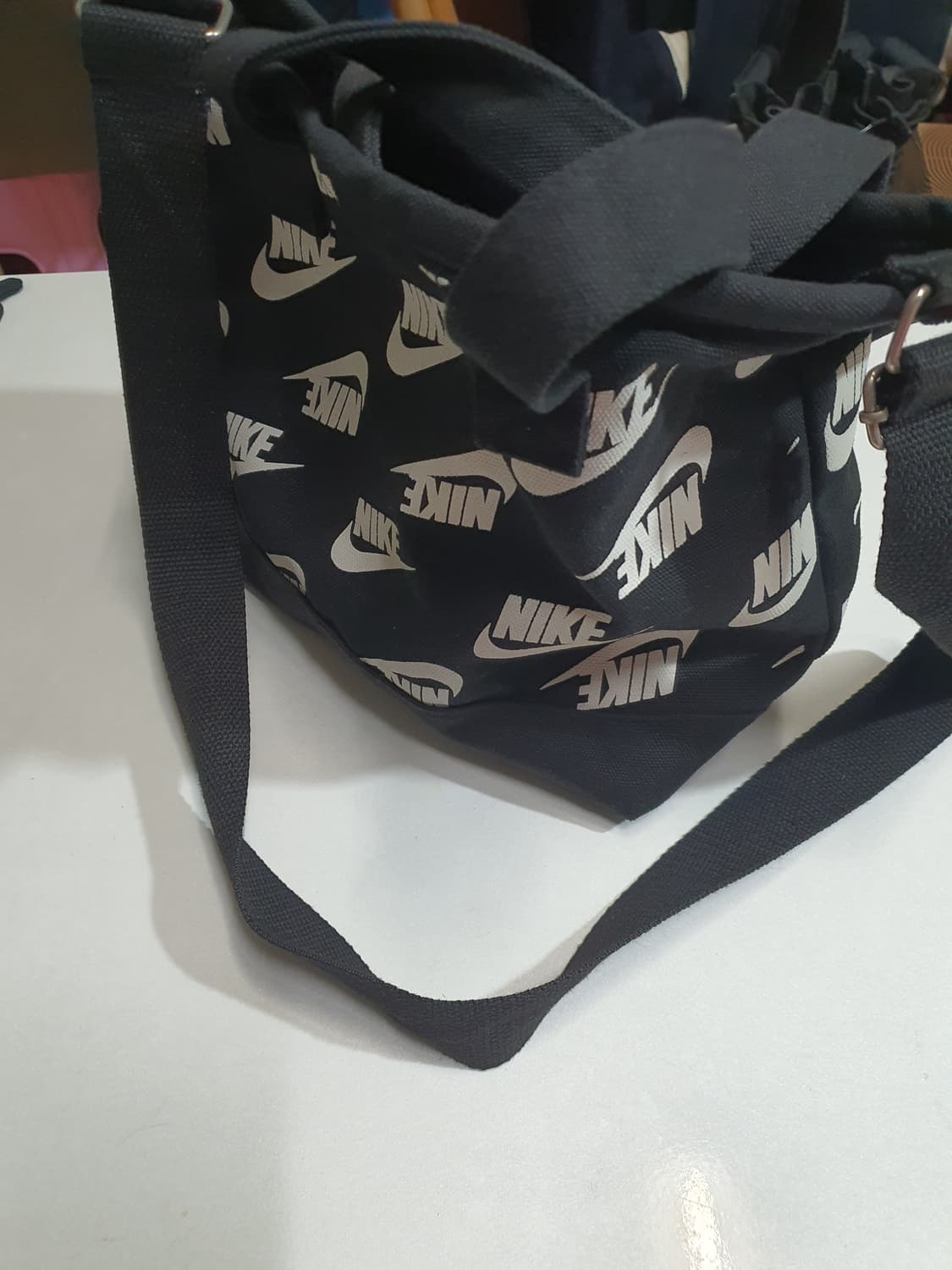 나이키 로고 크로스백  상품이미지5