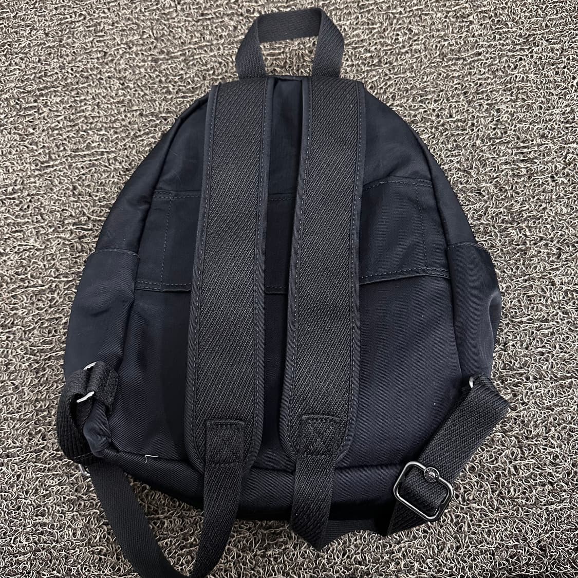 키플링 소르다 여성 미니백팩 블랙 상품이미지4