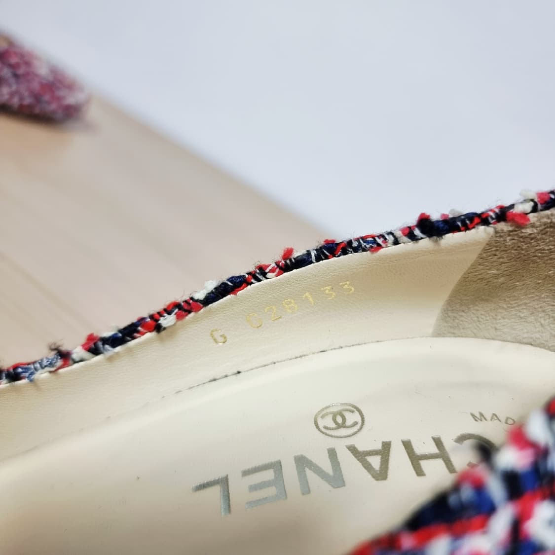 샤넬 큐빅로고 트위드 구두 펌프스 슈즈 힐 240mm/37 (굽8.5) 상품이미지6