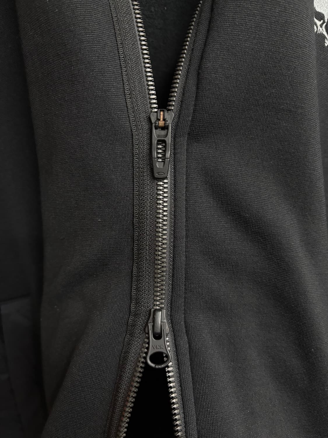 오클리 스컬 투웨이 집업 상품이미지3