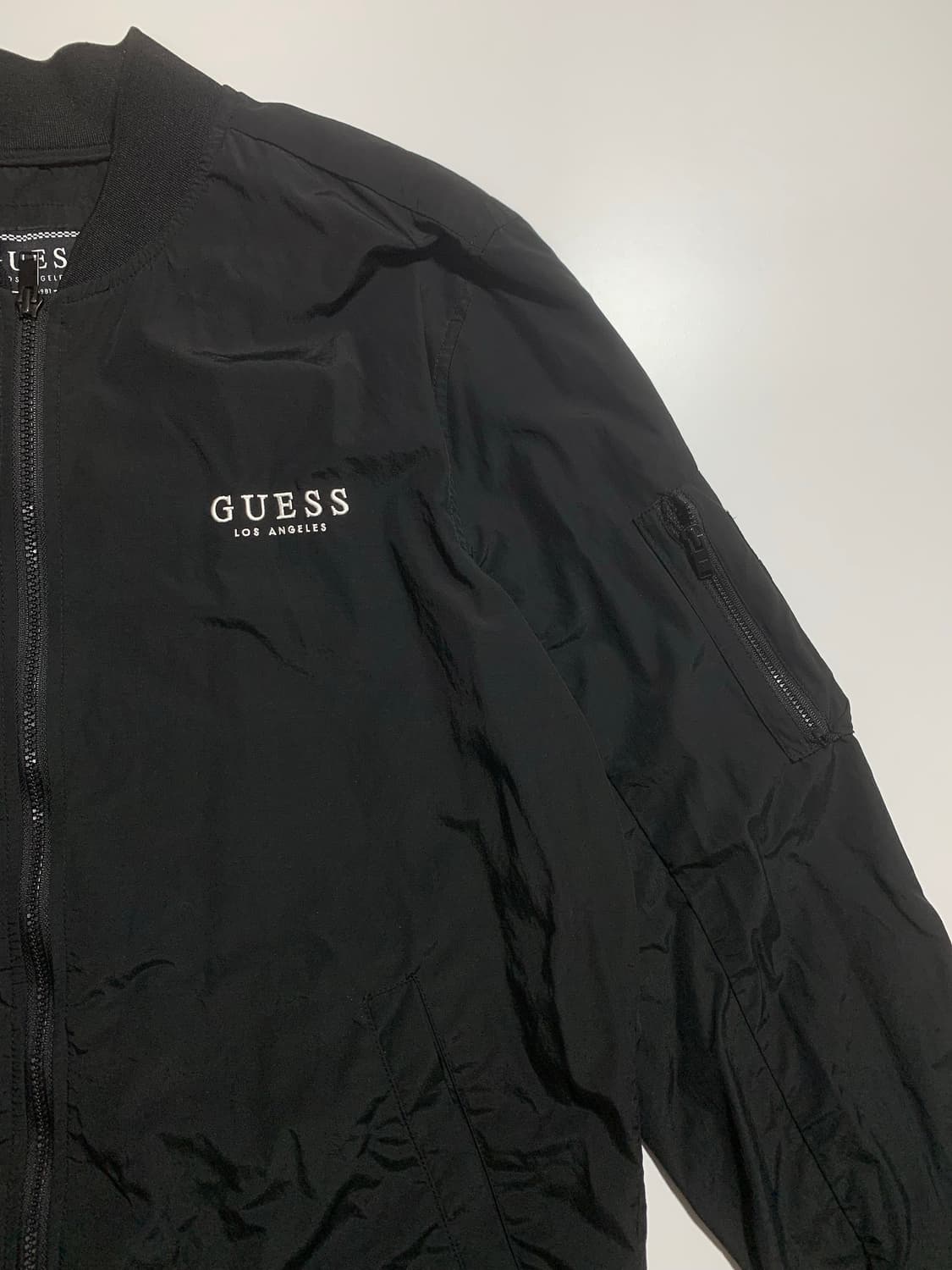 게스 블랙 항공점퍼 XL 사이즈 상품이미지2