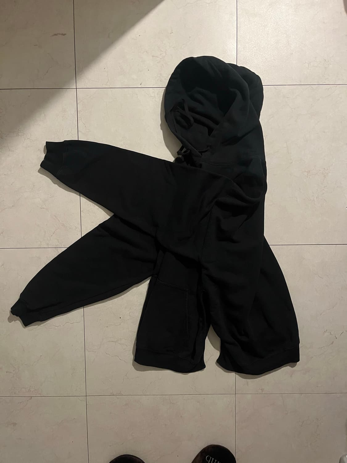 스탠드얼론 절개 후드티 상품이미지1