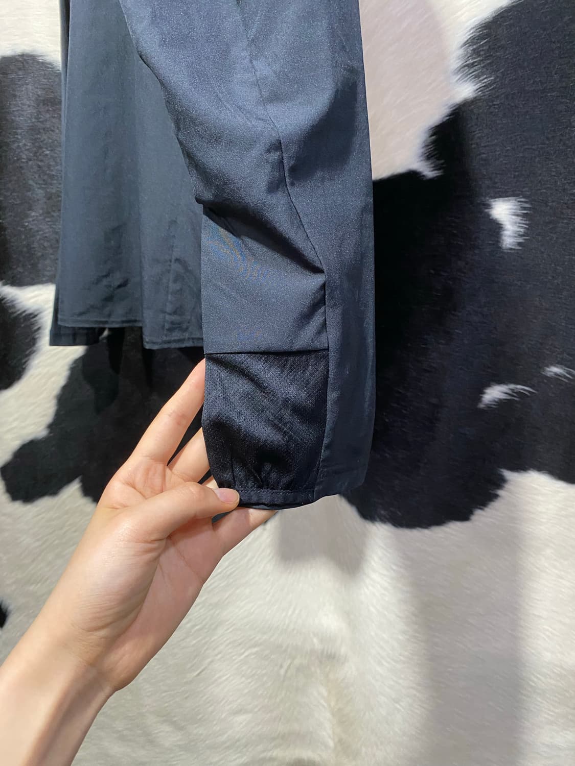 Adidas 사이드 로고 슬림핏 런닝 바람막이 상품이미지7