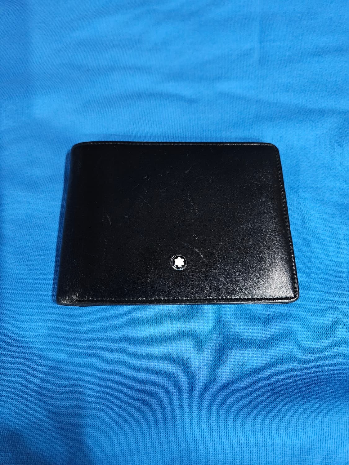 몽블랑 블랙컬러 남성 반지갑 상품이미지1