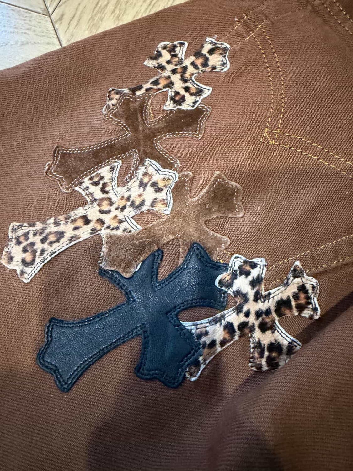 Chrome Heart Brown Patches Jeans 상품이미지5