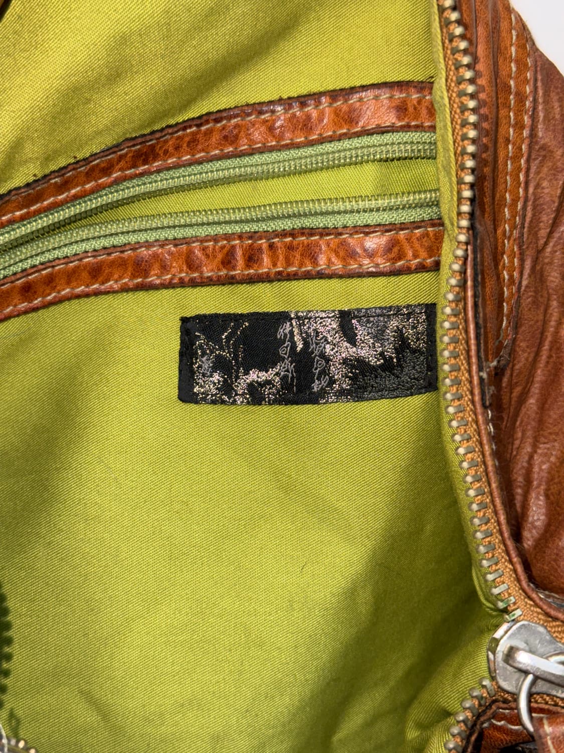 TANKUS camel lamb skin stud chain 숄더백 상품이미지8