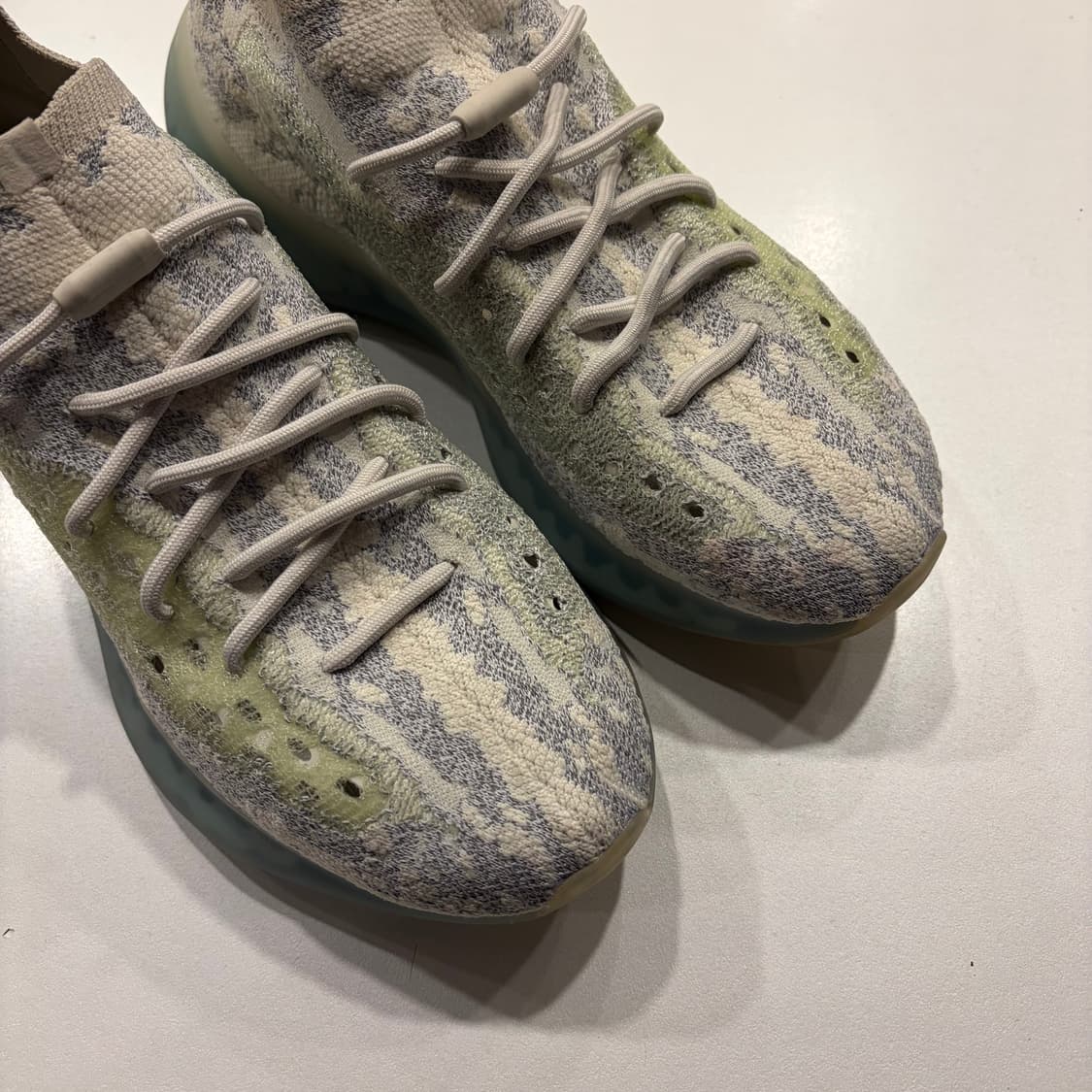 [270] 아디다스 이지 380 에일리언 블루 상품이미지2