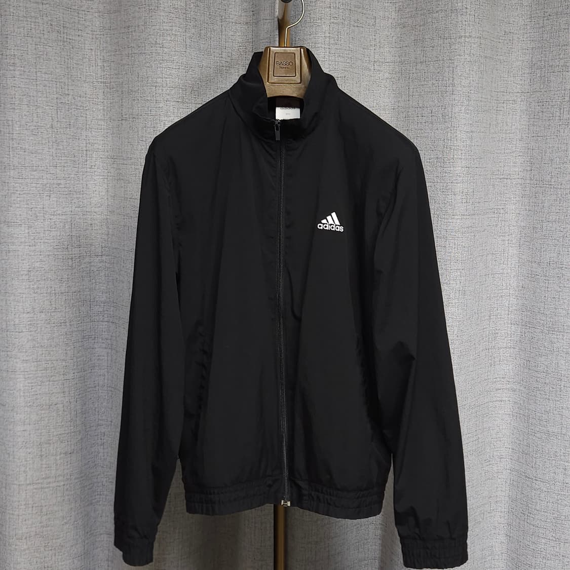 100 ) 아디다스 퍼포먼스 남성 바람막이 상품이미지1