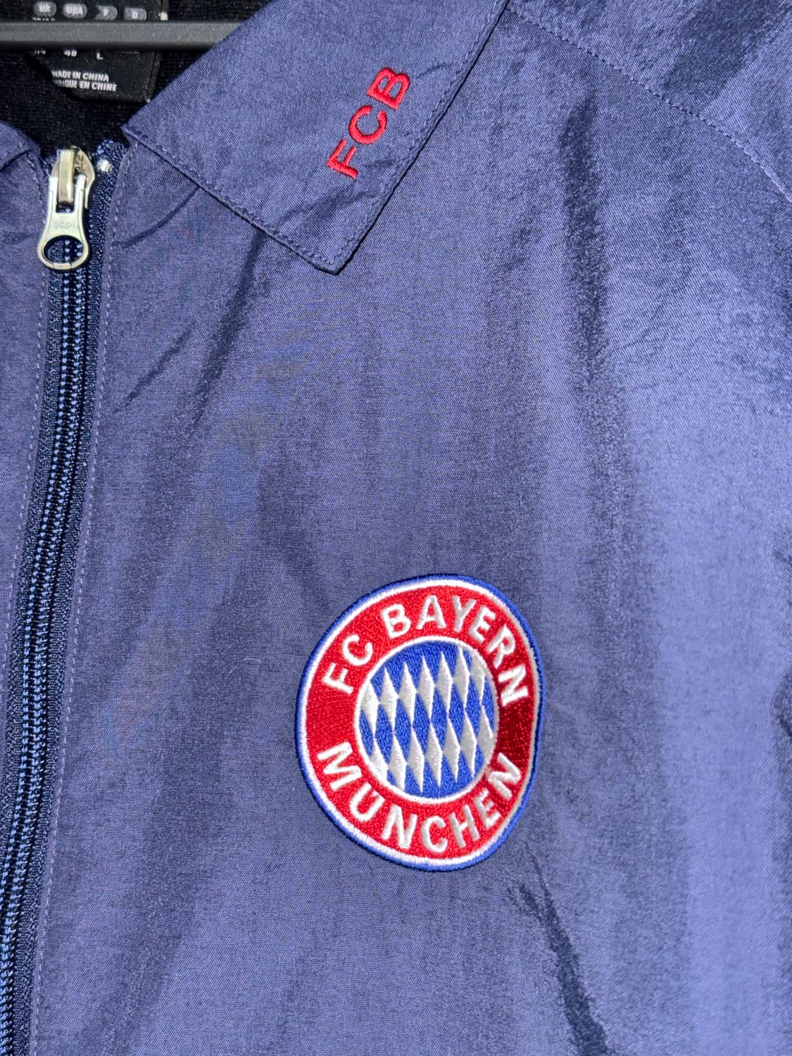 아디다스 FC 바이에른 뮌헨 코치 자켓 상품이미지5