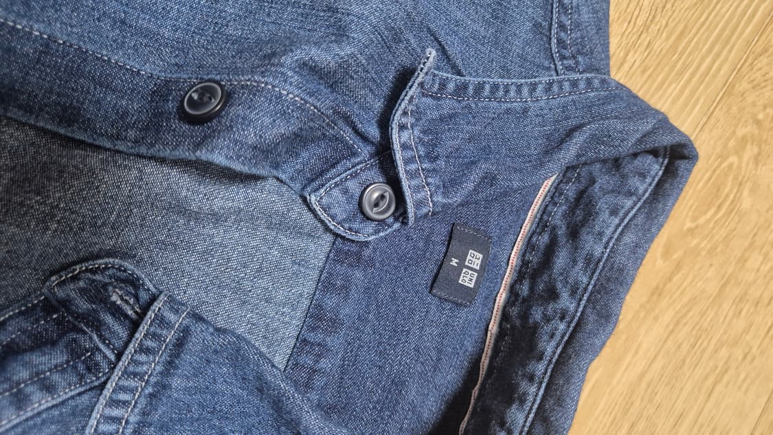 유니클로 일판 중청 샴브레이 데님 셔츠 상품이미지2