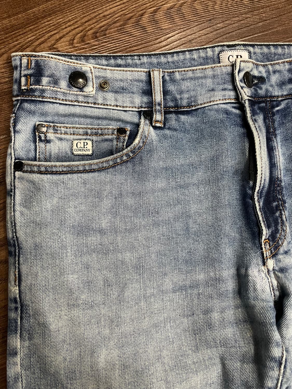 CP컴퍼니 파이브포켓 슬림핏 데님 팬츠 상품이미지4