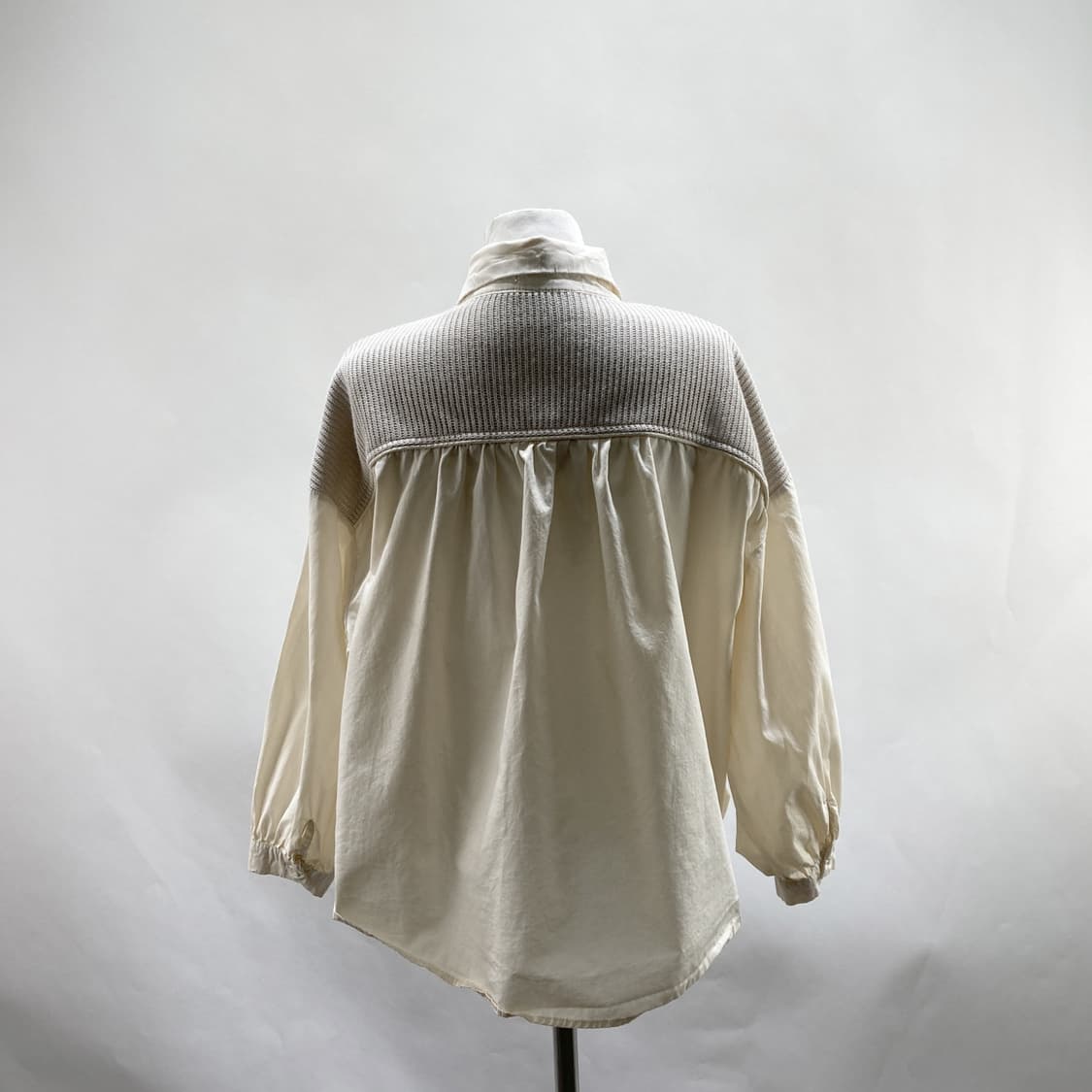 제이케이 여성캐주얼셔츠 베이지 90 상품이미지3