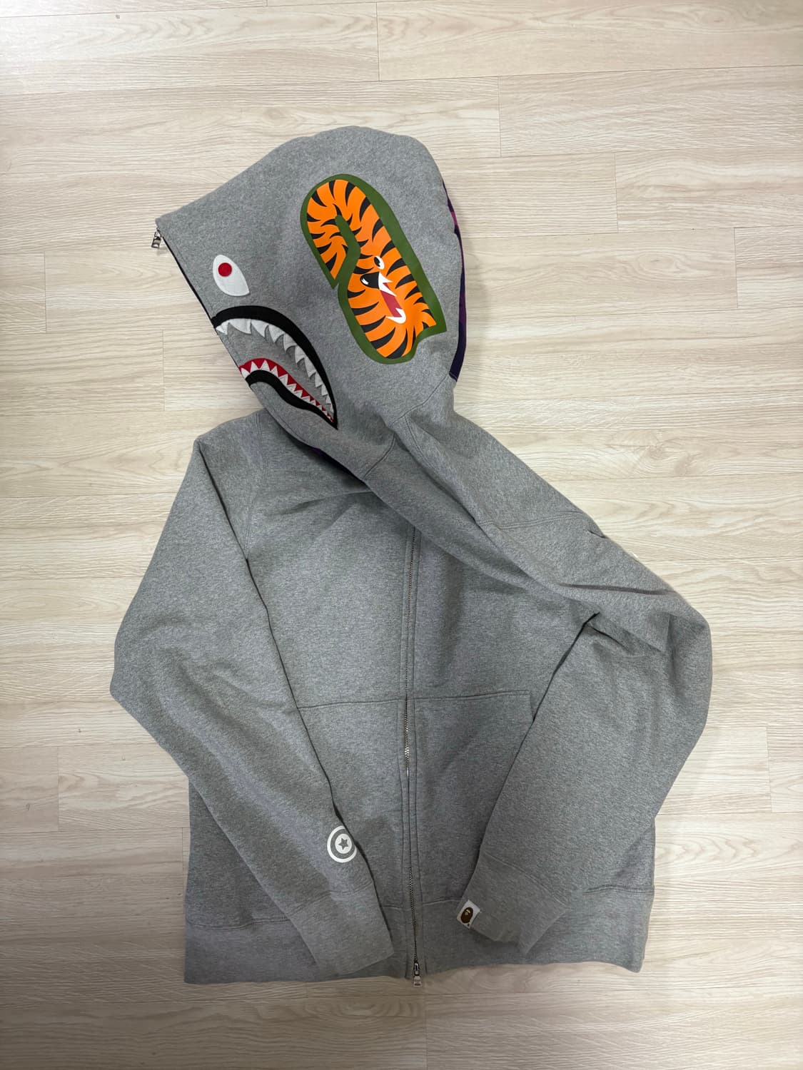 베이프 퍼플카모 샤크후드집업 xl 판매합니다 상품이미지3