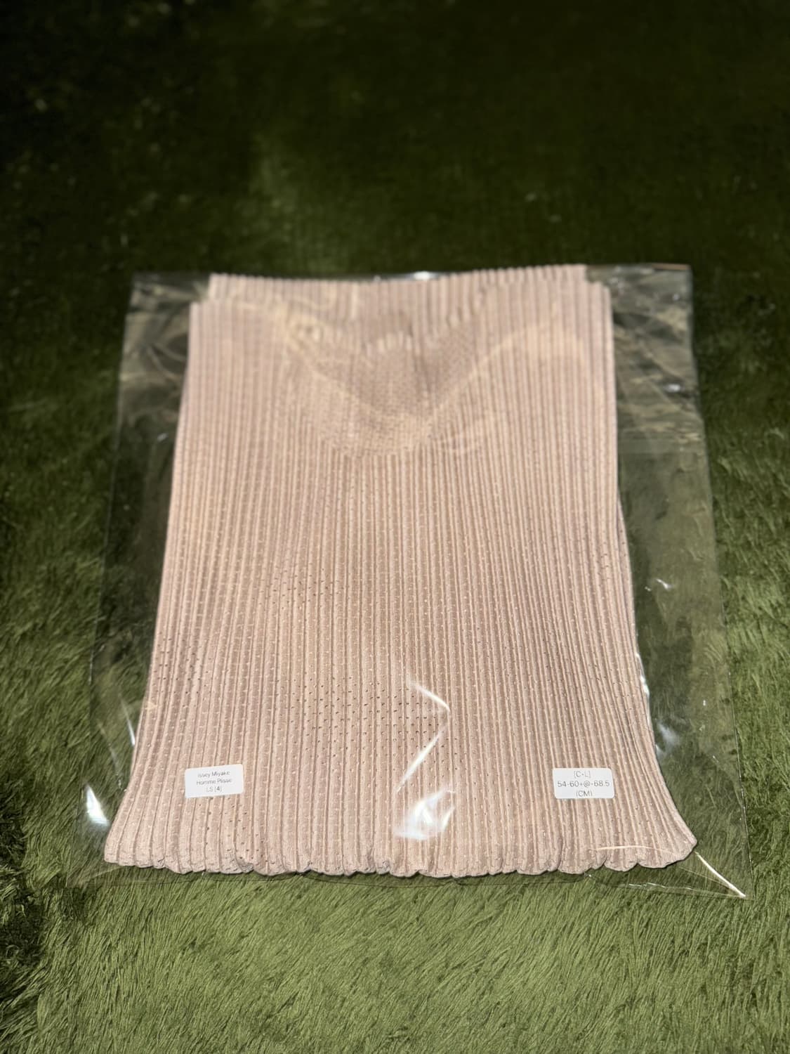 [4] 이세이 미야케 옴므 플리세 25ss 플리츠 롱슬리브 베이지 상품이미지10