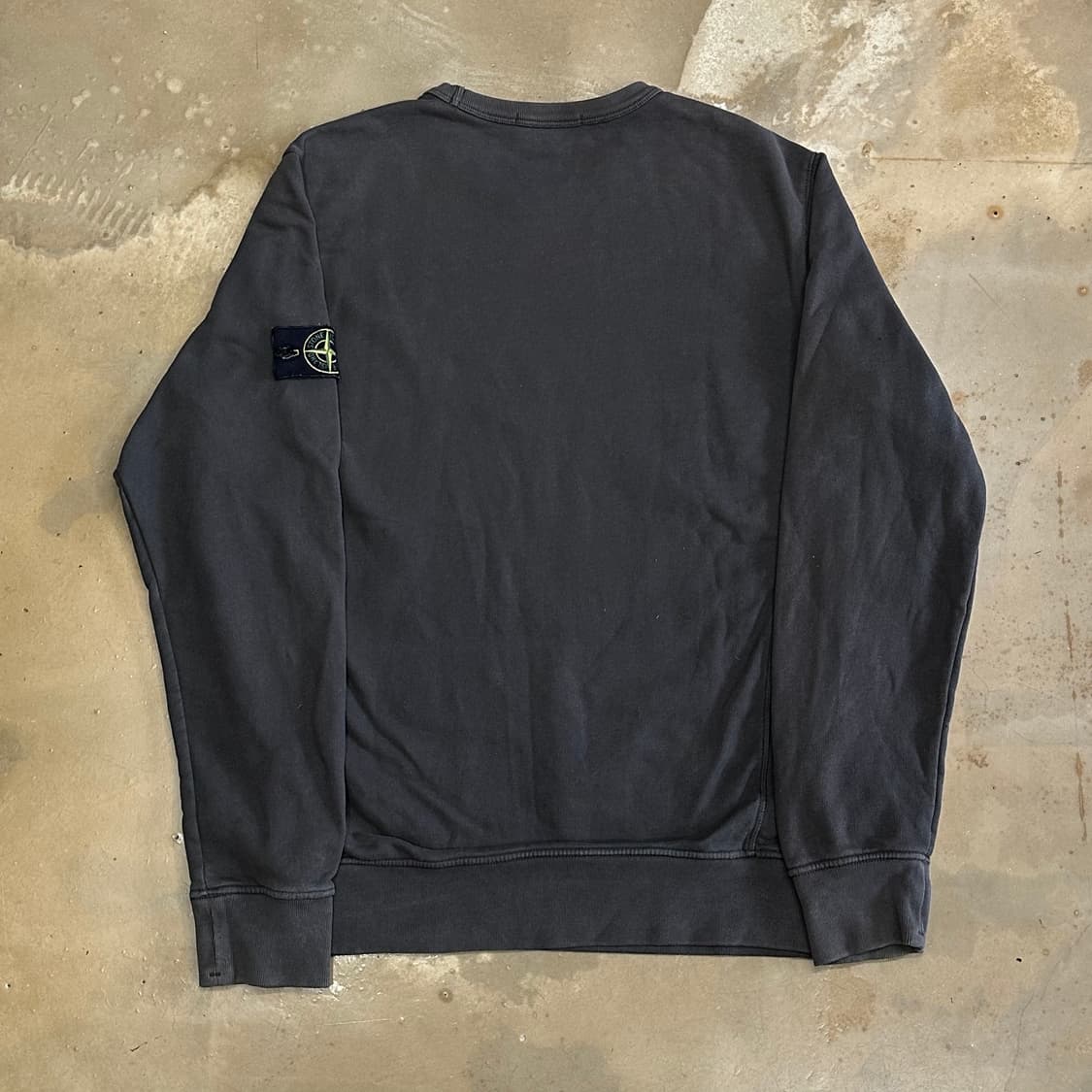 스톤아일랜드 챠콜 롱슬리브 상품이미지3