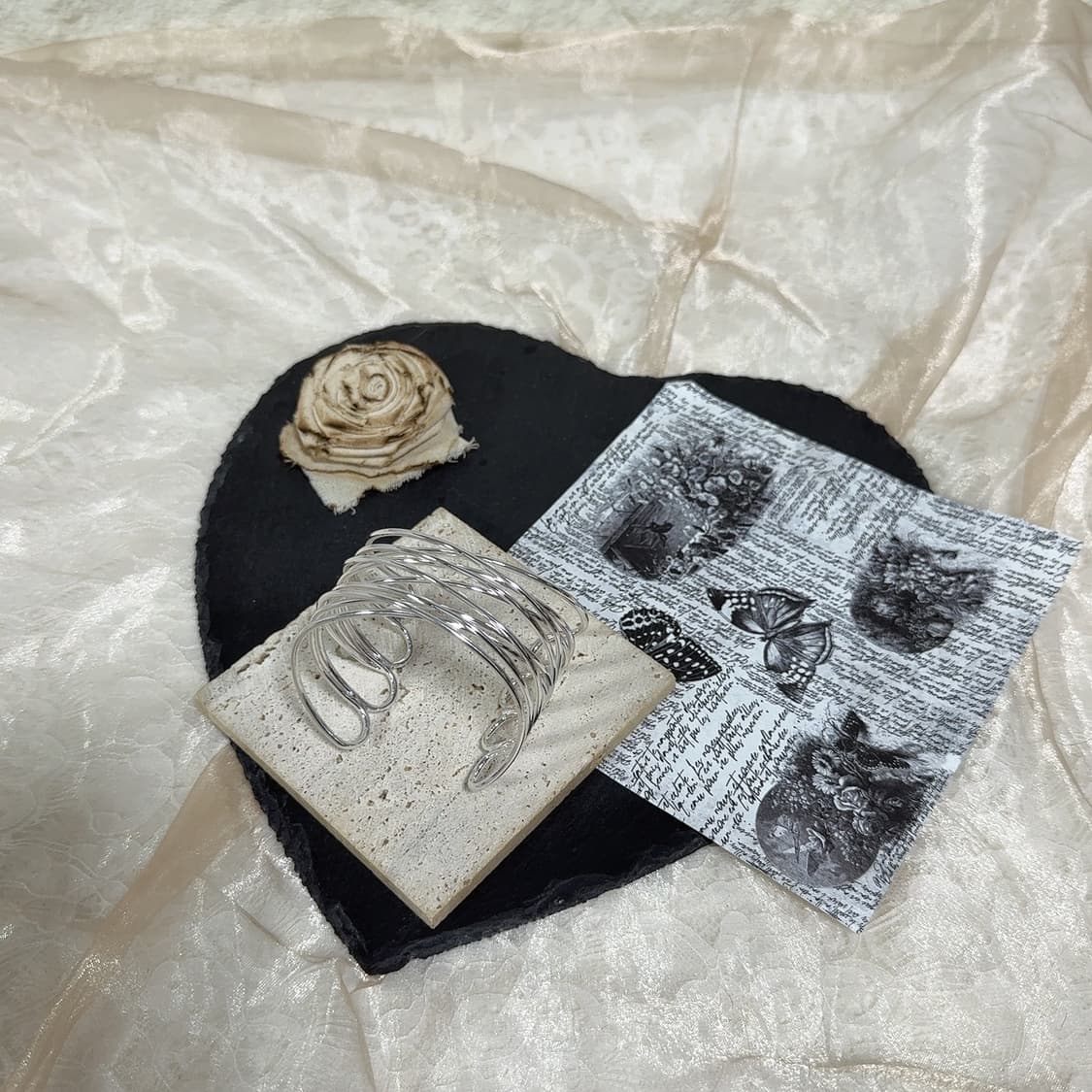 빈티지 날개느낌 오픈 팔찌 상품이미지1