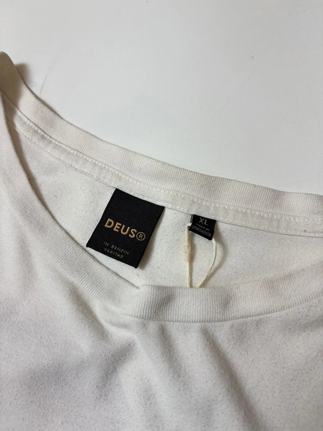 데우스 엑스 마키나 백 프린팅 반팔 티셔츠 PN9563 상품이미지8