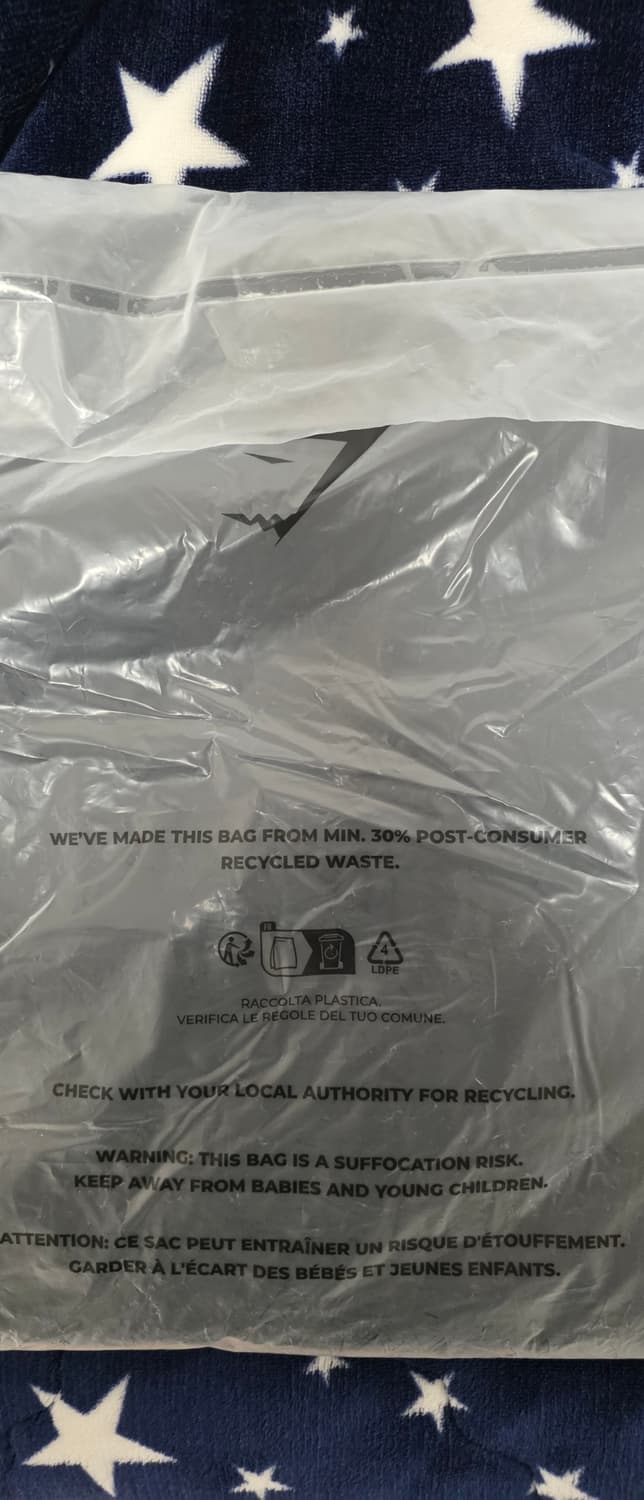 짐샤크 오닉스 v5 레드 후드 m사이즈 판매합니다! 상품이미지2