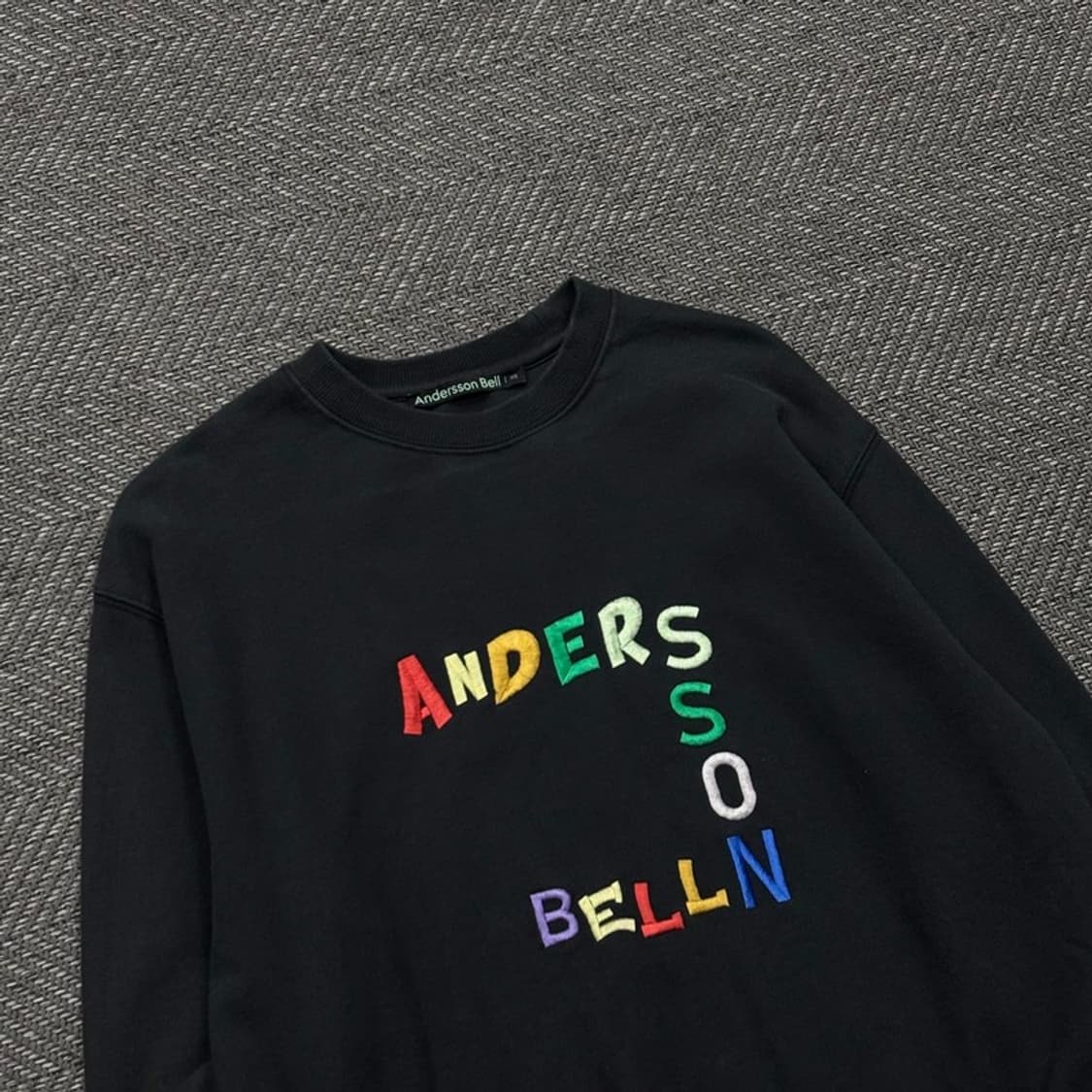 앤더슨벨 자수 패치 로고 맨투맨v0431 상품이미지3