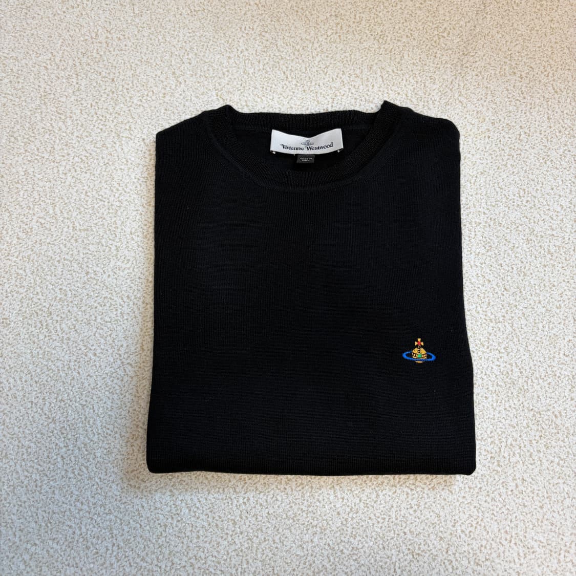 비비안웨스트우드 클래식 라운드넥 니트 상품이미지1