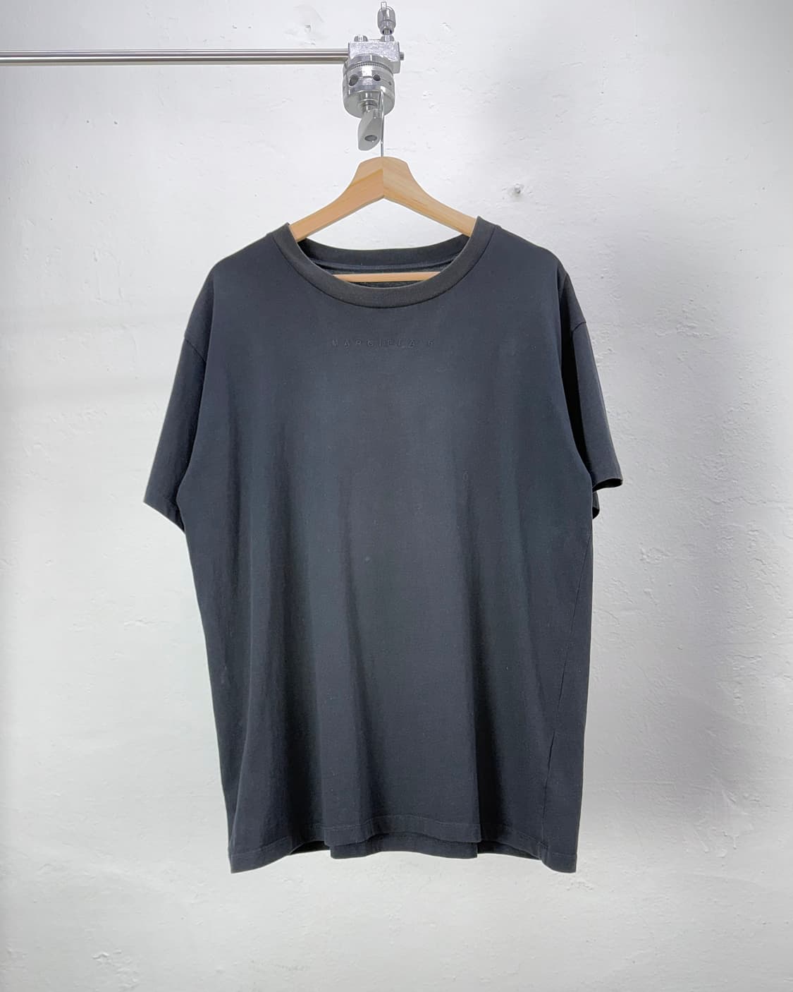 MM6 메종 마르지엘라 블랙 다잉 하프 티셔츠 상품이미지1