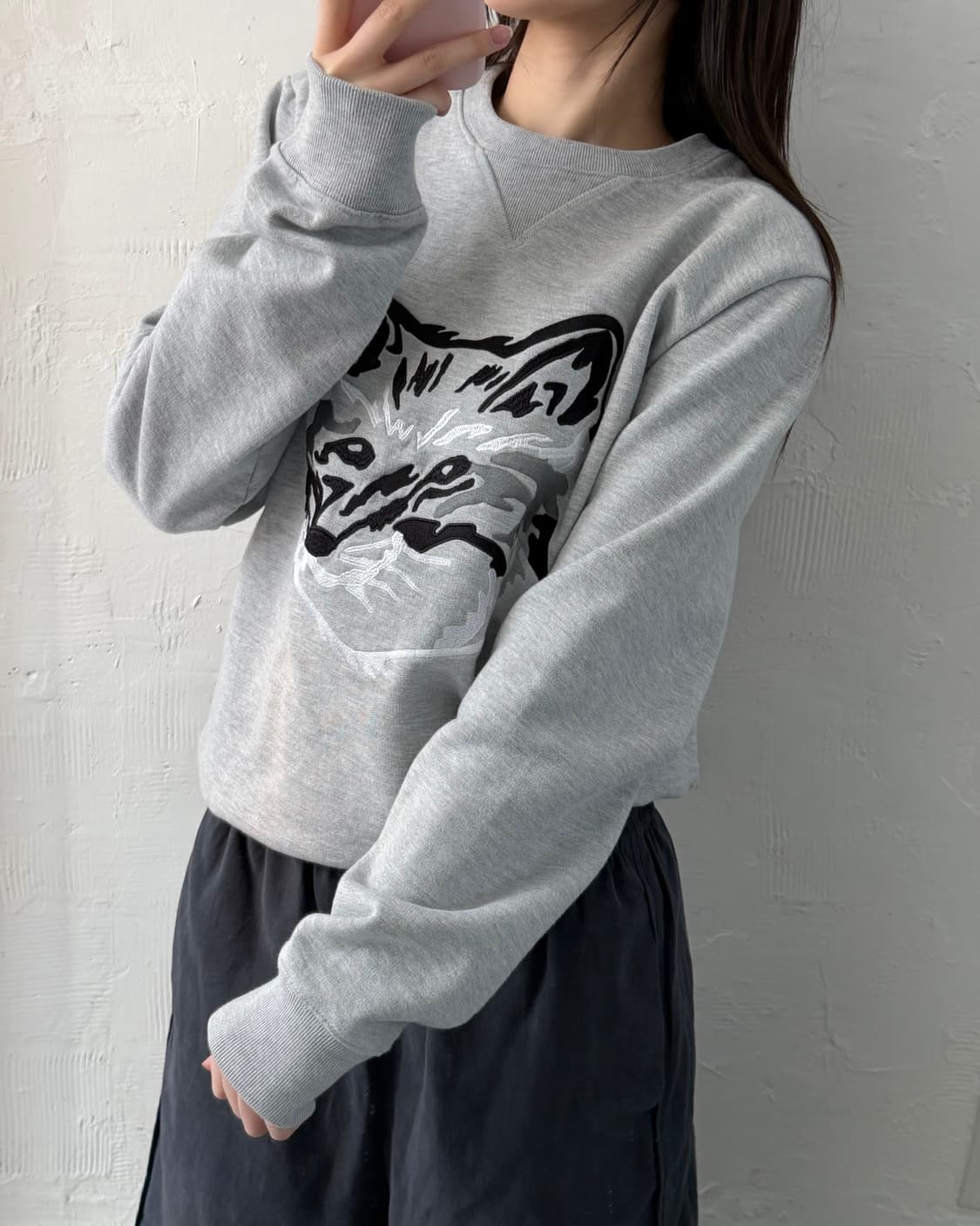 Maison Kitsune 메종키츠네 빅폭스헤드 자수 맨투맨 상품이미지1