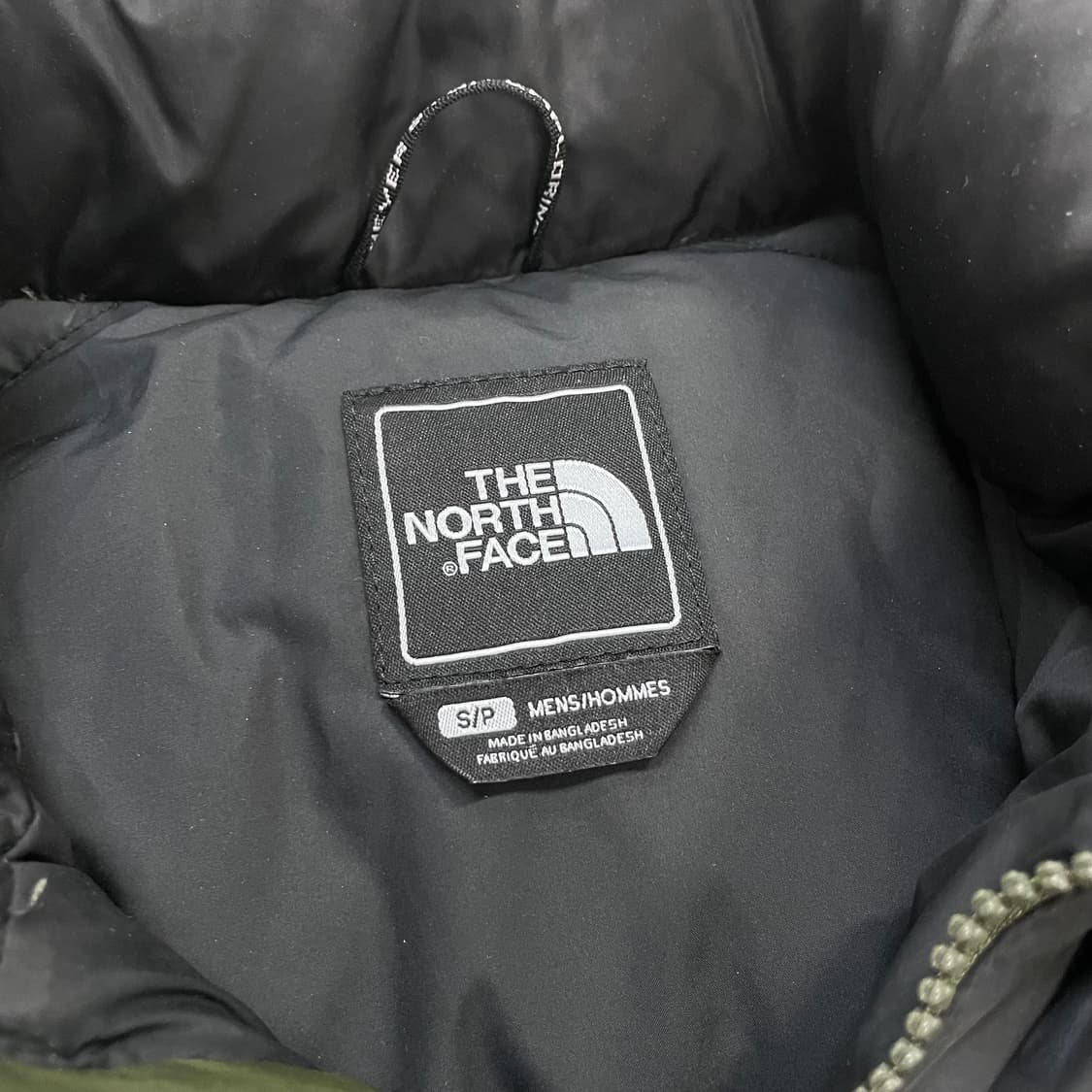 노스페이스 og 눕시 700 패딩 카키 상품이미지4