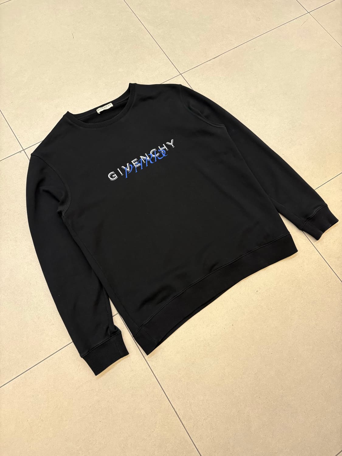 지방시 amore 로고  맨투맨 상품이미지3