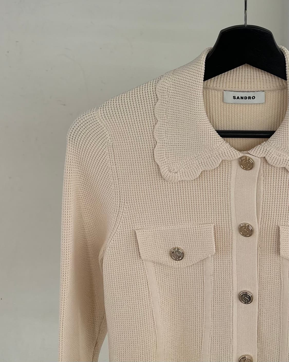 산드로 아이보리 파코 임벨리쉬드 와플 니트 가디건 상품이미지3