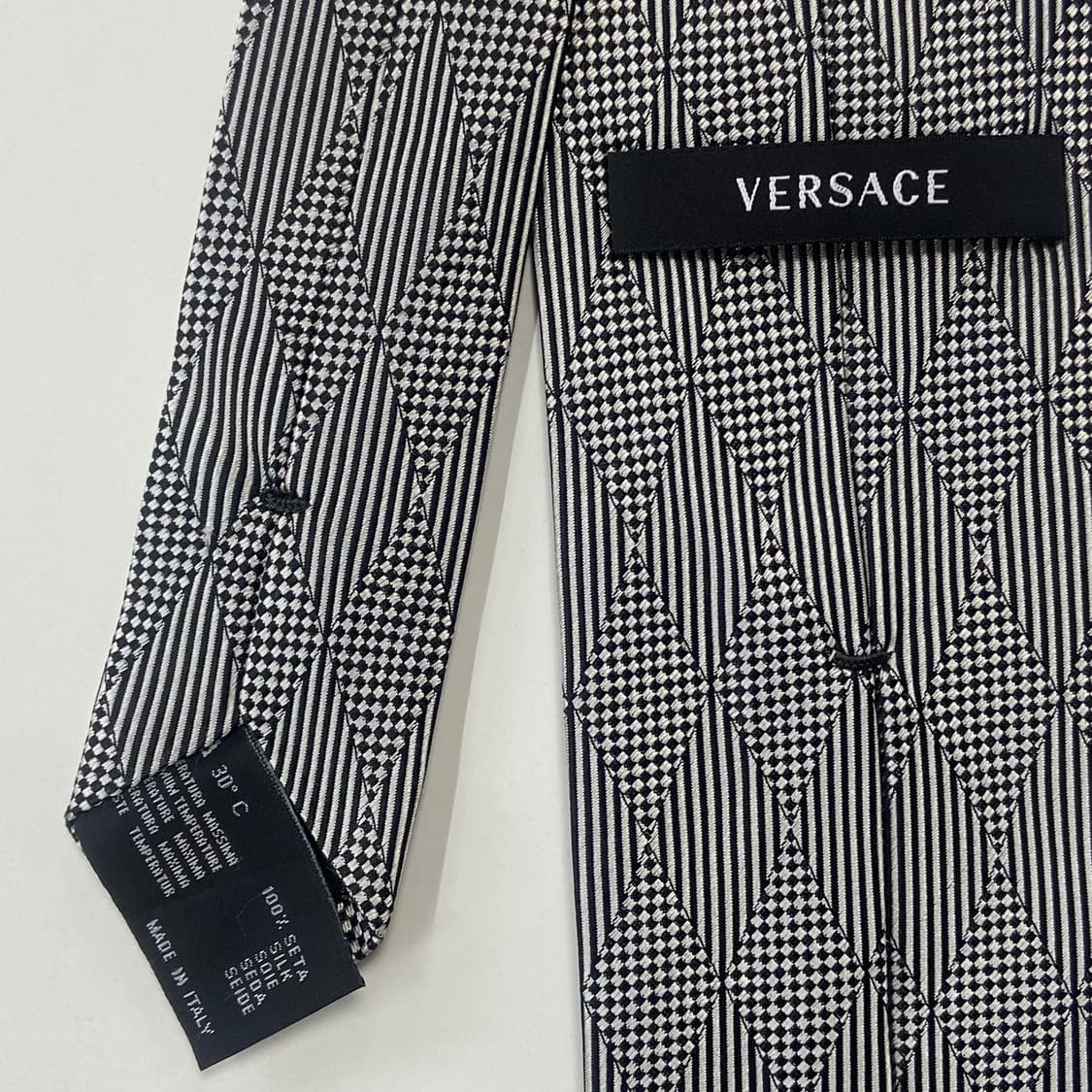 Versace 베르사체 정품 명품 심플로고 넥타이 7.6cm 상품이미지6