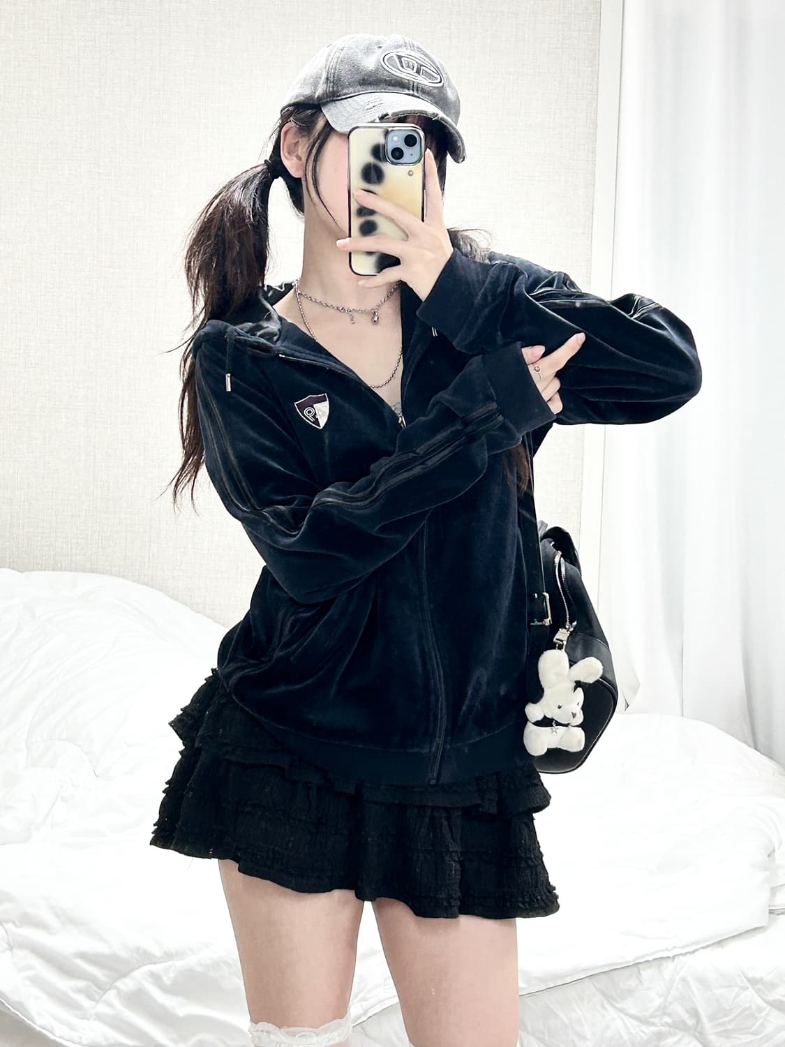 아식스 00‘s 글리터로고 벨벳 후드집업 상품이미지4