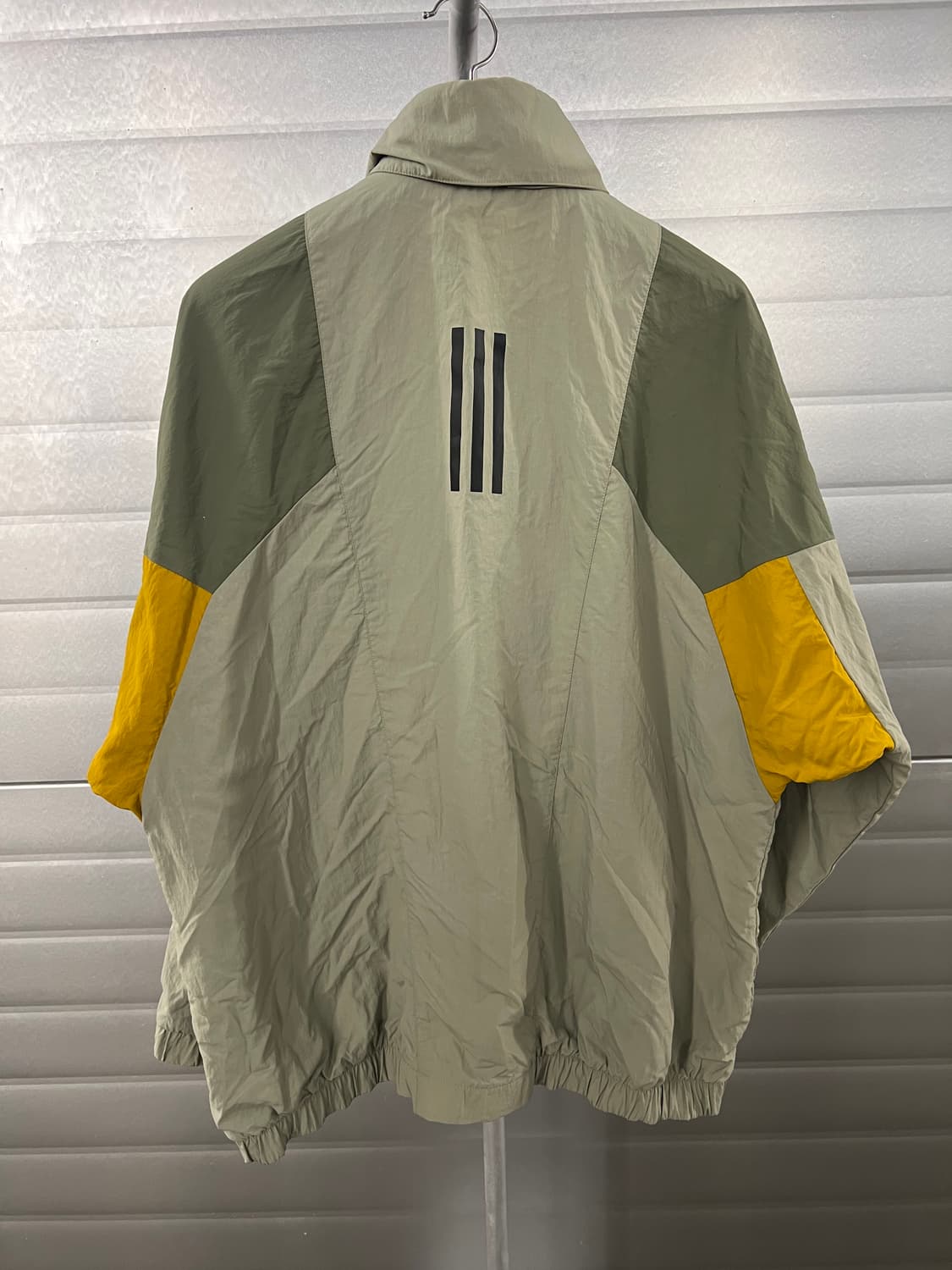 아디다스 우븐 올리브색 바람막이 2XL 상품이미지5
