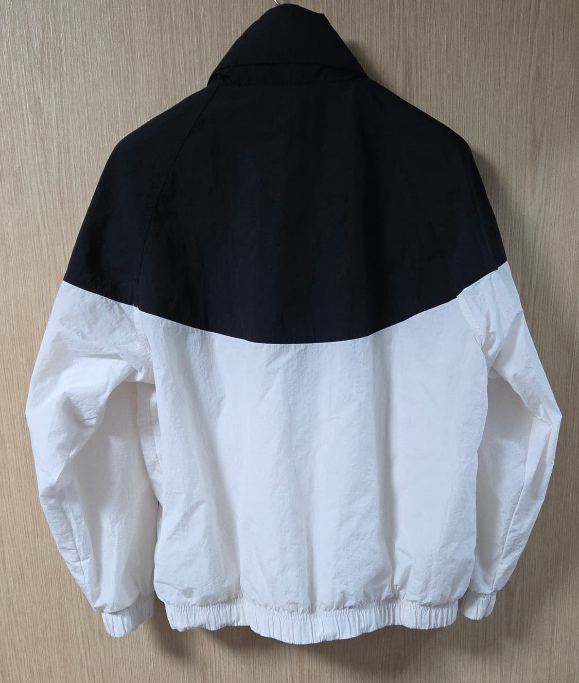 (착샷) 나이키 헤리티지 윈드러너 아노락 자켓  상품이미지6