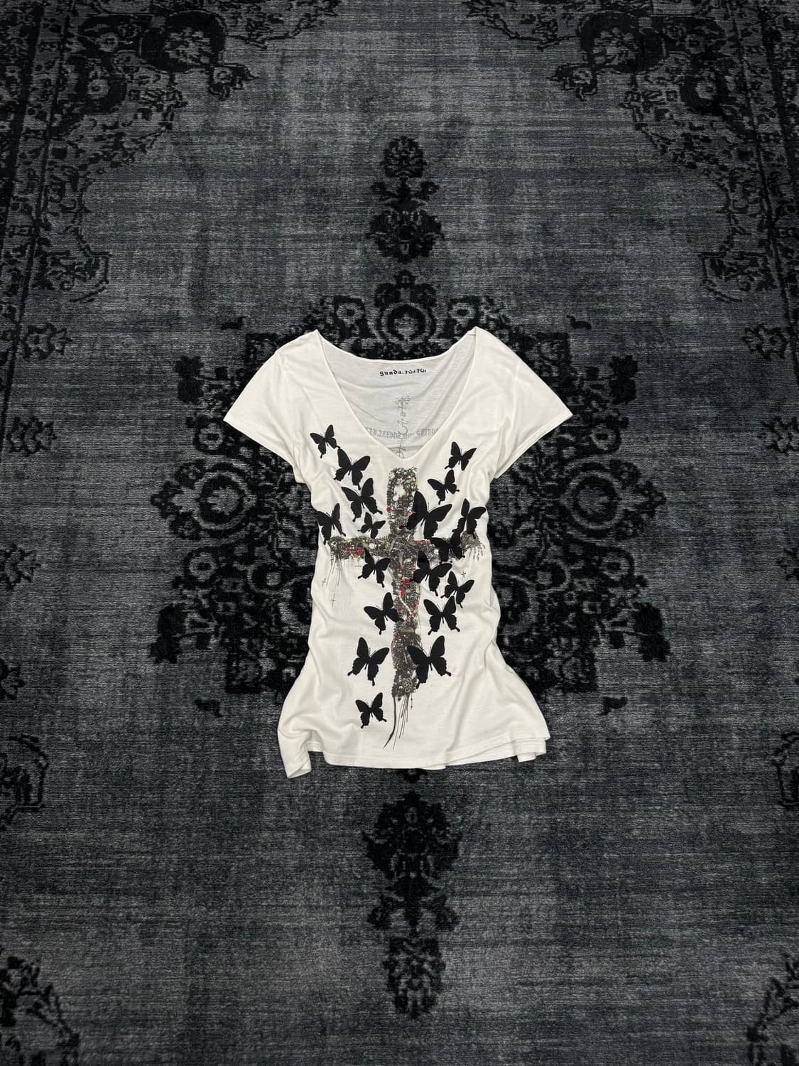 Kmrii X Gunda 00s archive cross t shirts 상품이미지1