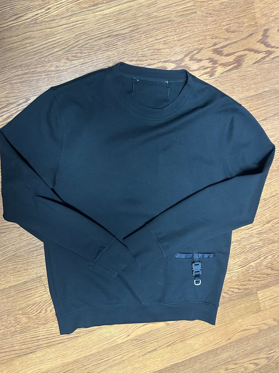 1017 ALYX 9sm 알릭스 트레이닝 맨투맨 스웻셔츠 상품이미지1