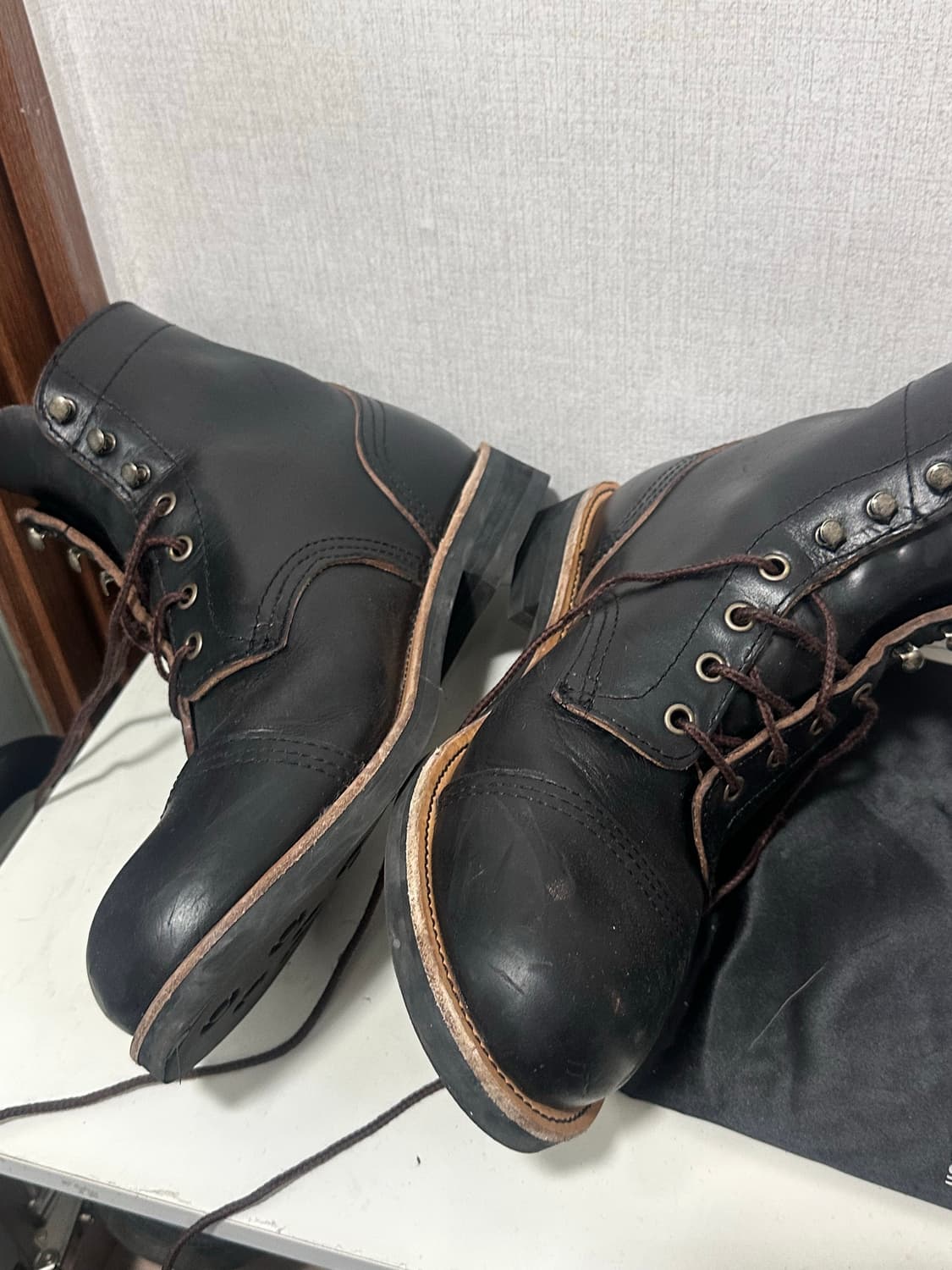 조셉트 크롬악셀 워커 부츠 280사이즈입니다. 사진에서 보시다시피, 묵직 상품이미지2