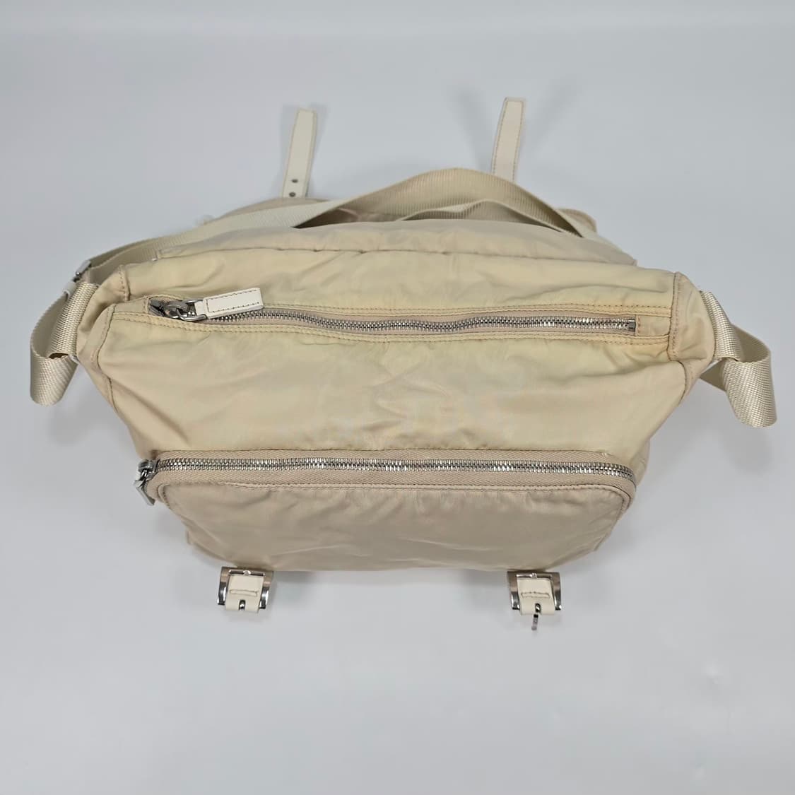 프라다 나일론 메신져 크로스백 상품이미지8