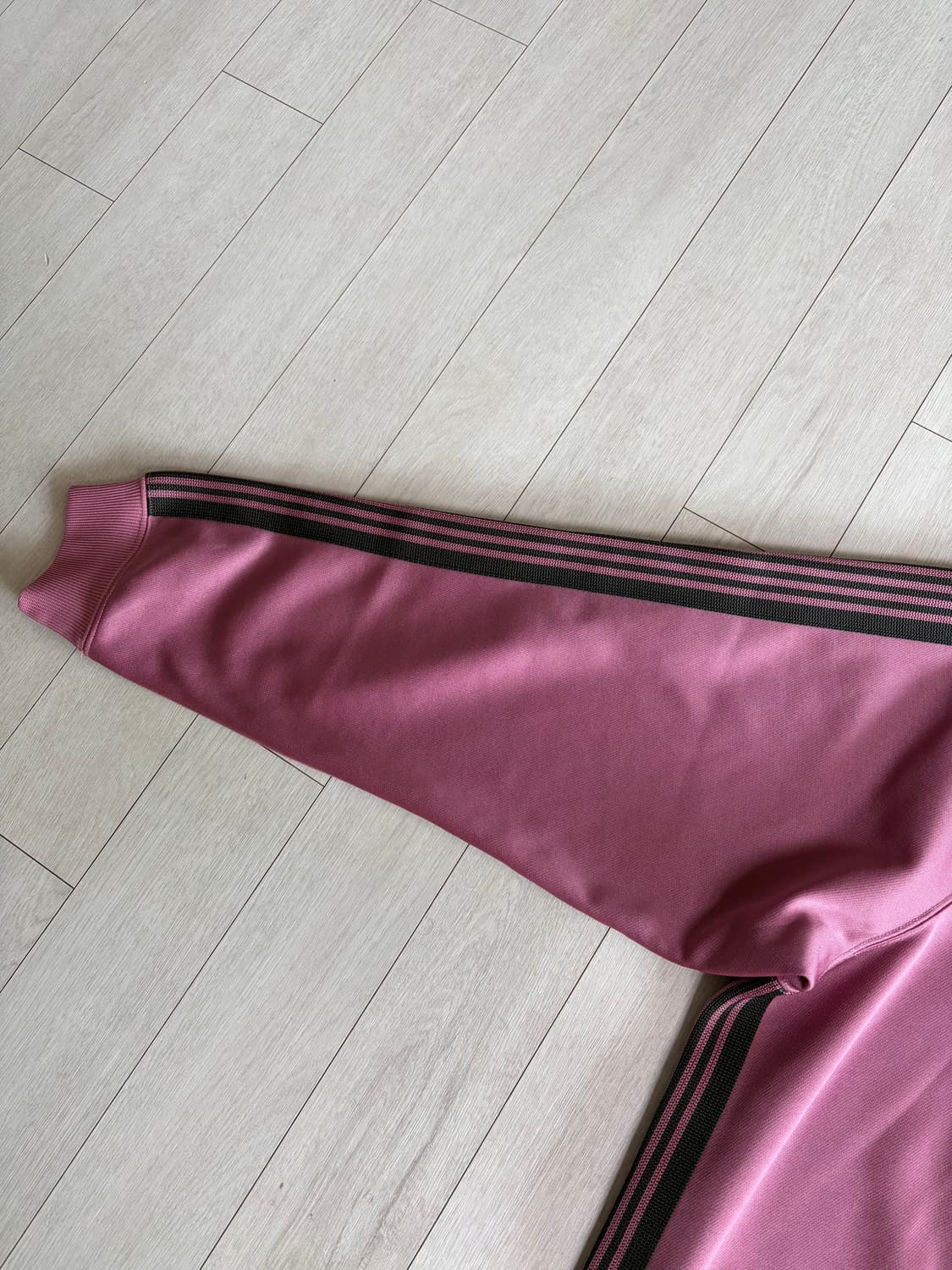 니들스 맨투맨 크루넥 L 상품이미지3