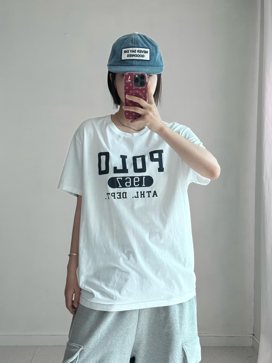 폴로 화이트 네이비 로고 반팔티 상품이미지1