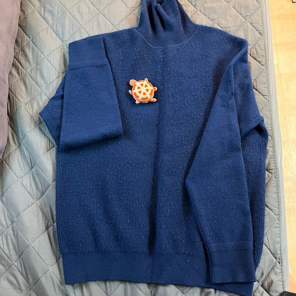 캐시미어 100 터틀넥 니트 상품이미지1