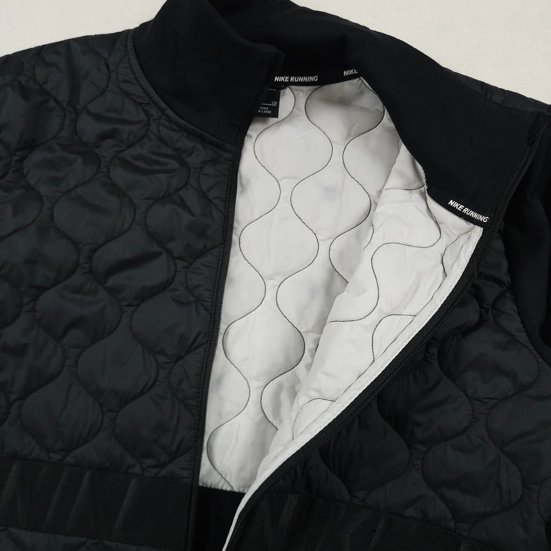 (여성S) 나이키 에어로 레이어 러닝자켓 상품이미지4