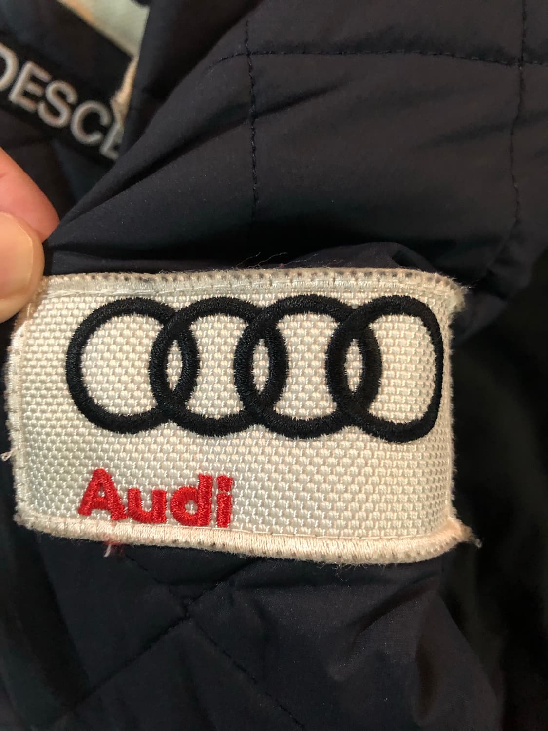 데상트 아우디 스위스 스키팀 퀼팅 자켓 상품이미지3