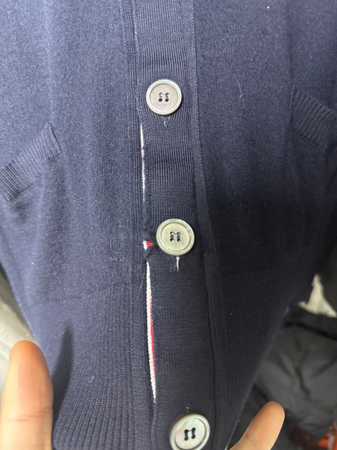 톰브라운 메리노울 가디건 2사이즈 급처 상품이미지2