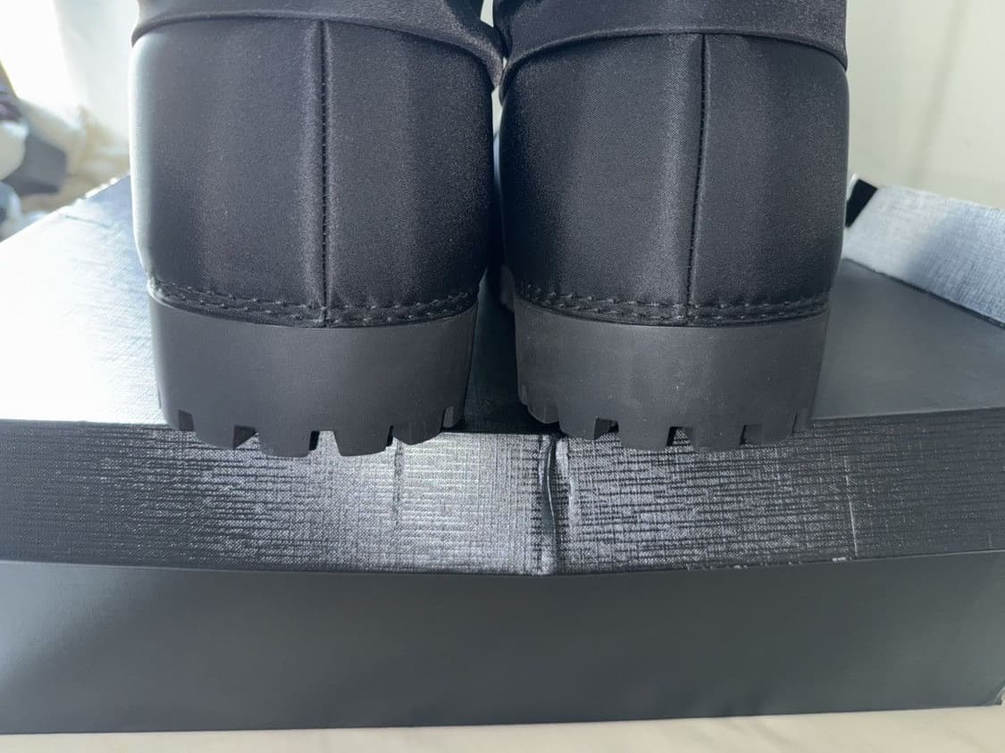 발렌시아가 알레스카 로우 스키부츠 41-42 상품이미지2