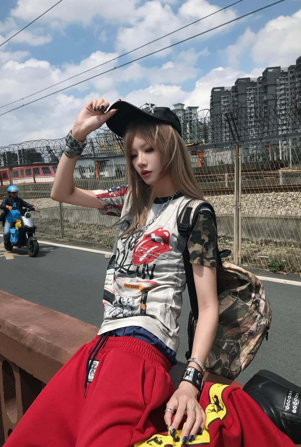 Rolling Money Marilyn Graphic Tee 상품이미지4